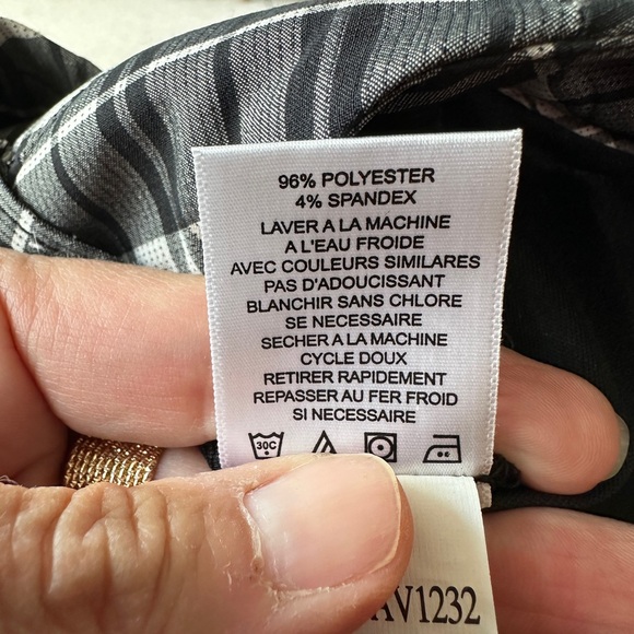 A U R plaid Skort - Picture 3 of 5